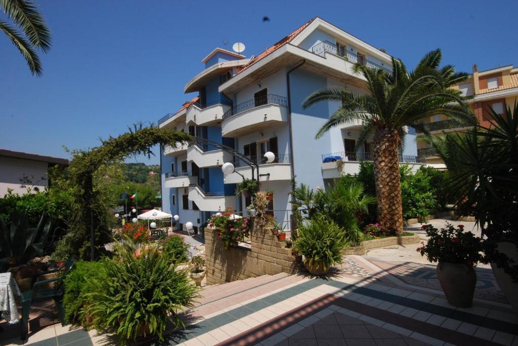 Villaggio Verde Cupra Купра Маритима Екстериор снимка